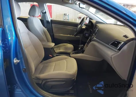 2018 Hyundai Elantra Se z USA, uszkodzony, nr VIN 5NPD74LF5JH391087